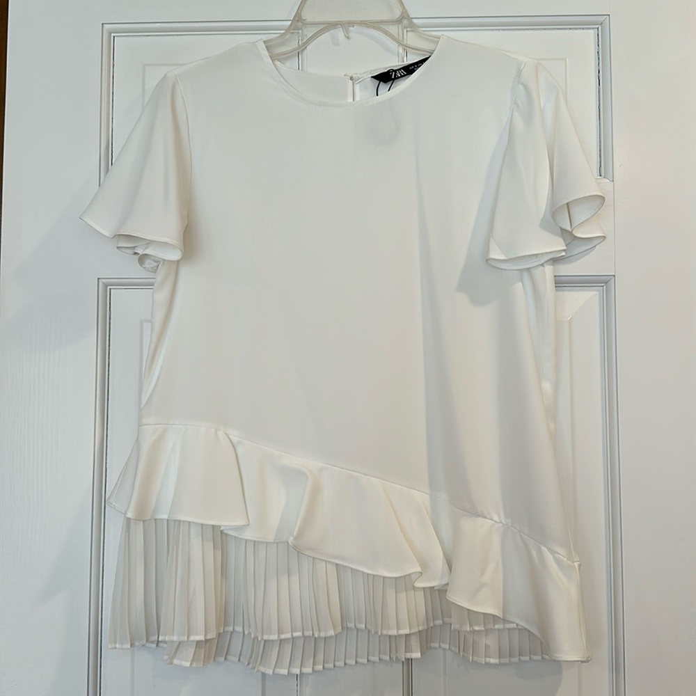NWOT Zara White Top